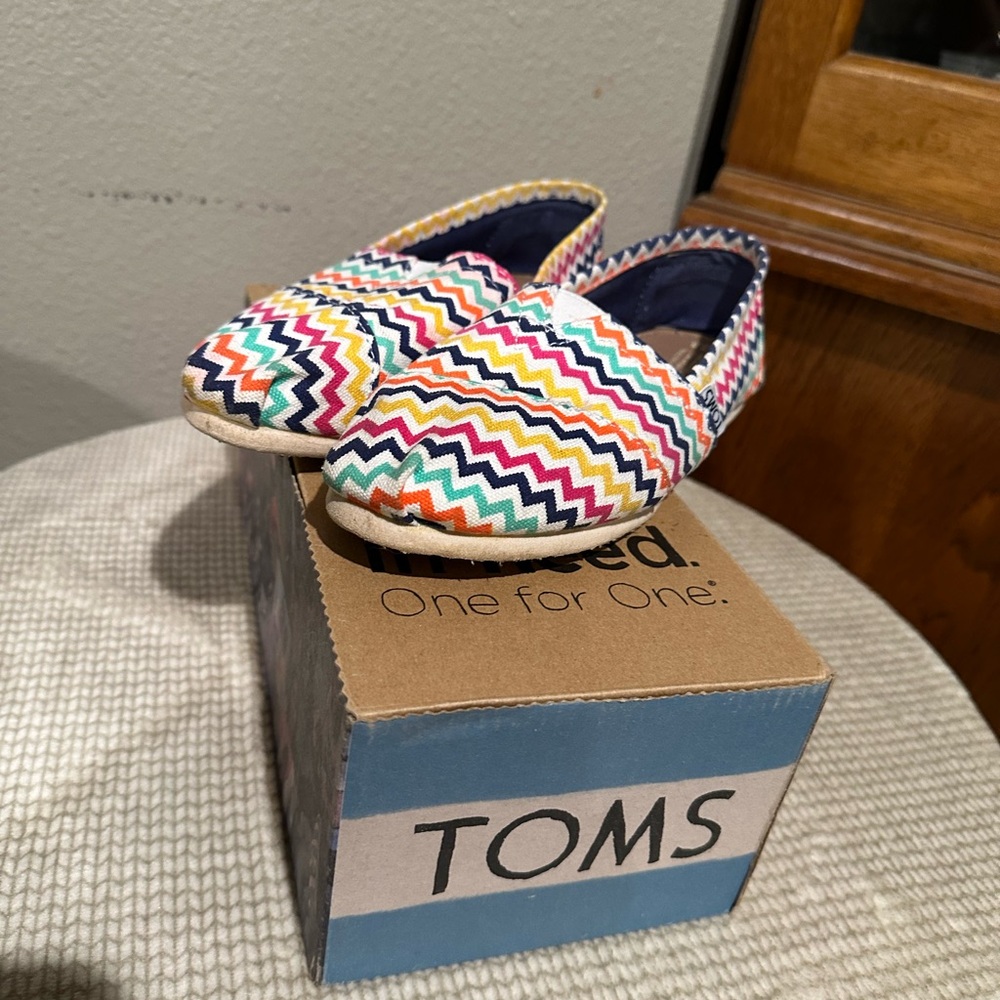 TOMS Classics Bright Print Jonathan Adler flats